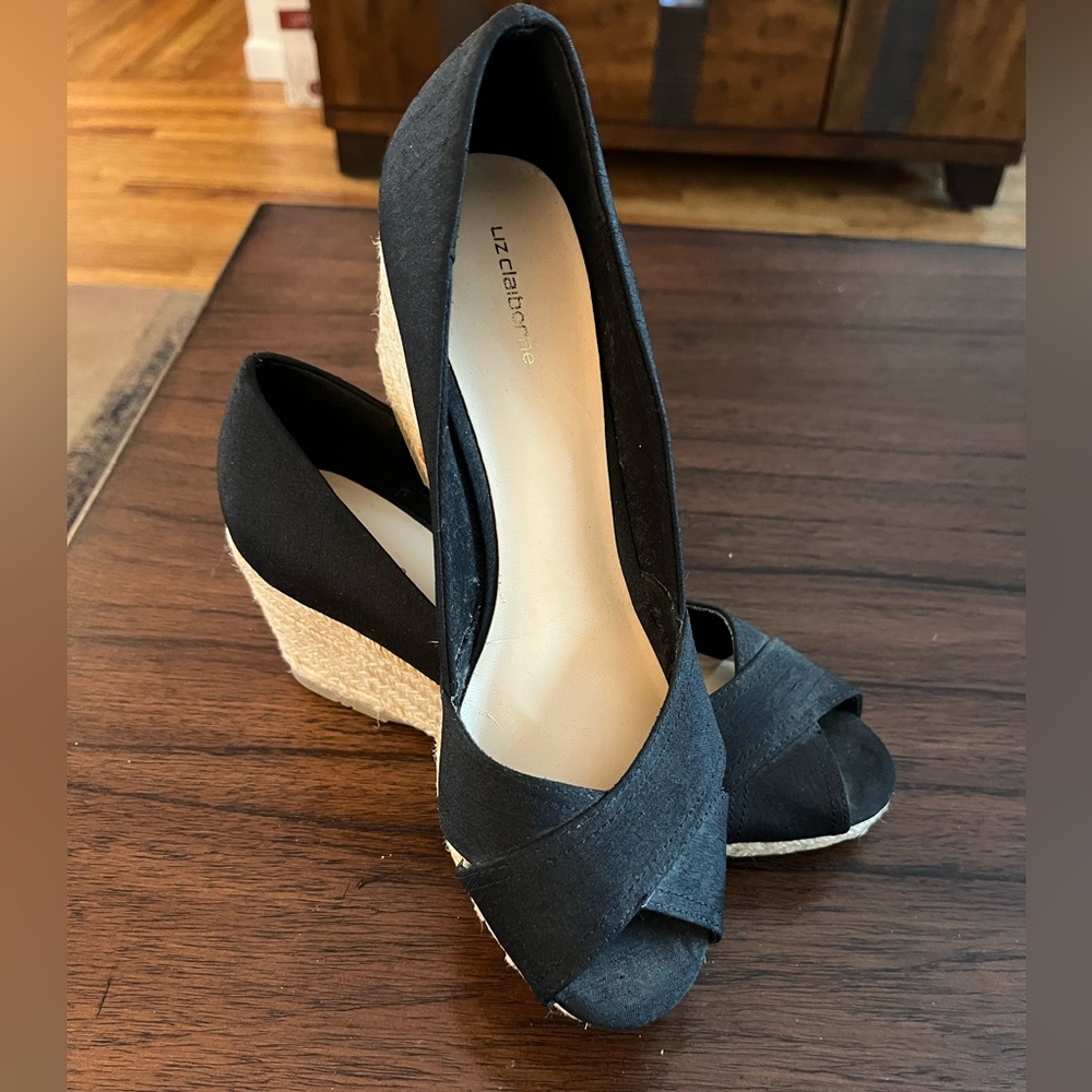 NWT Liz Claiborne Wedges